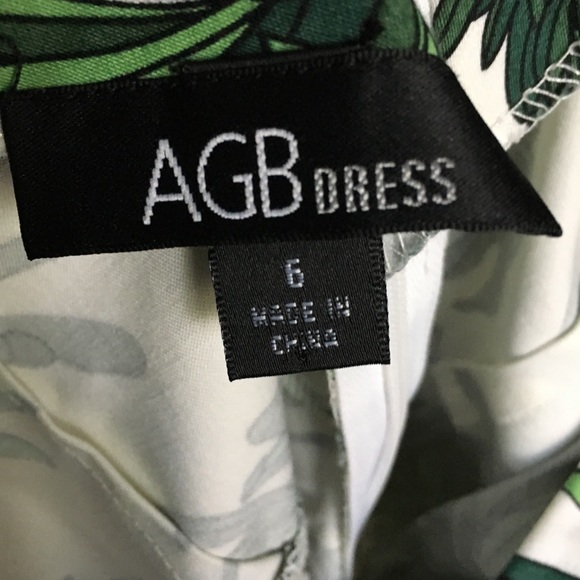 Green & white knee length dress - Picture 5 of 5